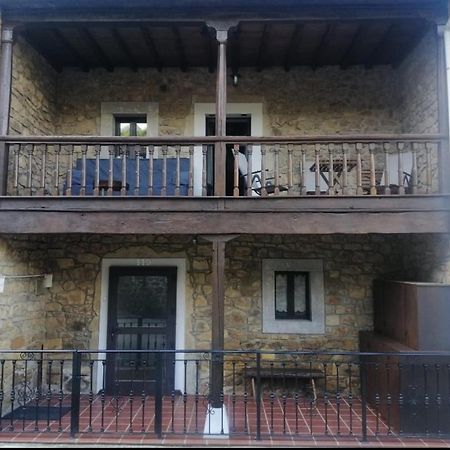 Casa Rural Apartamentos Angel Inguanzo Arenas De Cabrales Exterior photo